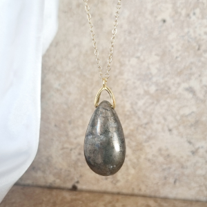 Collier Goutte en Pyrite