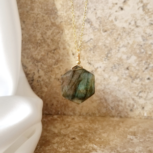 Collier Labradorite Sacré