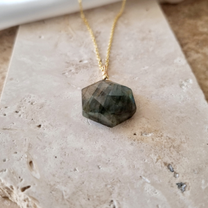 Collier Labradorite Sacré